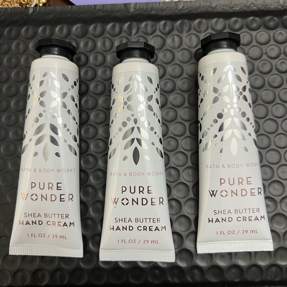 Bath and body works hand cream (3)